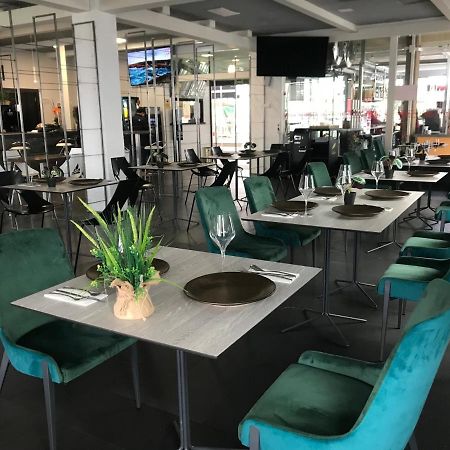 Hotel Chips Ferrol Narón Eksteriør bilde
