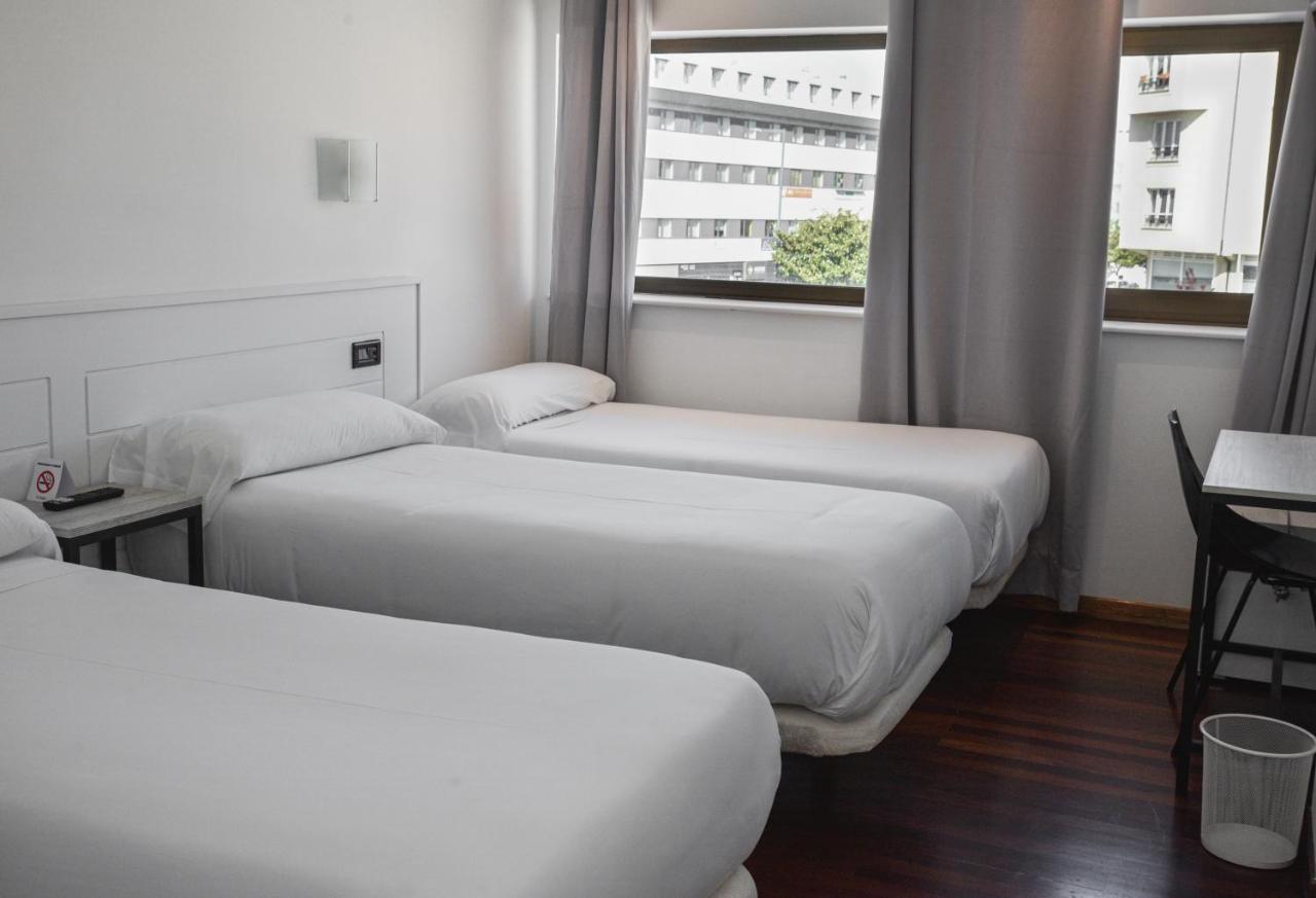 Hotel Chips Ferrol Narón Eksteriør bilde