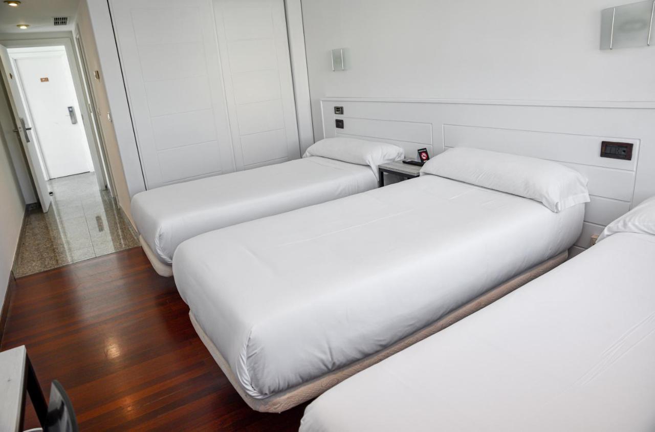 Hotel Chips Ferrol Narón Eksteriør bilde